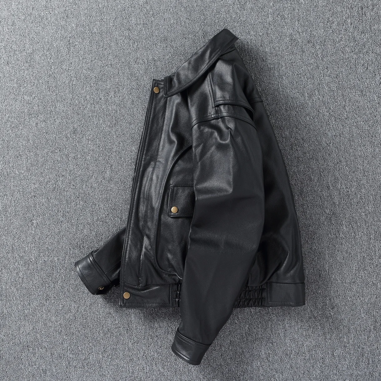 سترة جلدية للرجال من جلد البقر الناعم بتصميم جديد لعام 2025، سترة منفوخة كاجوال قصيرة الحجم مع طية صدر السترة #4