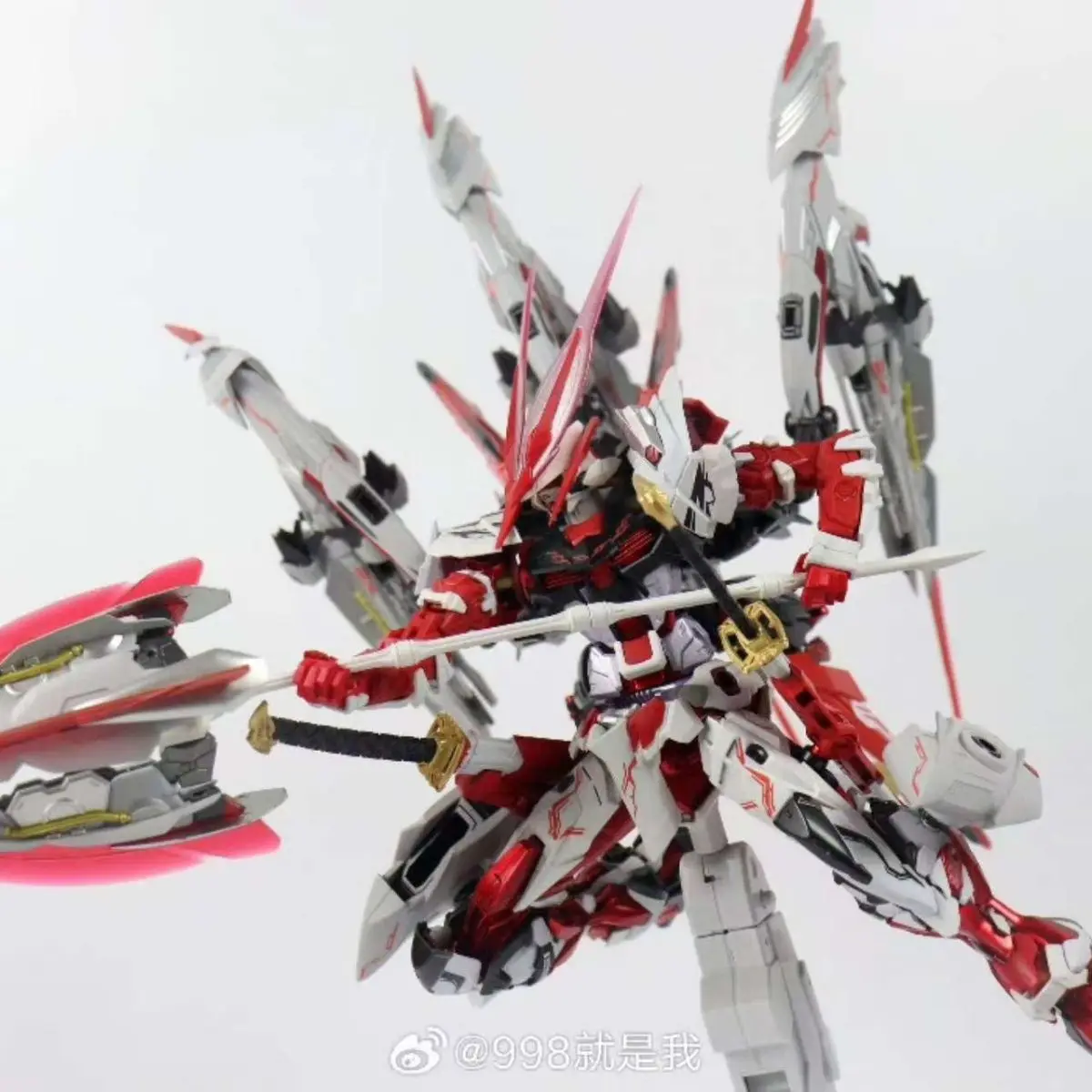 متوفر DABAN 8836 MG 1/100 الأحمر التنين ضلال التجمع أطقم منمذجة MB نمط MBF-P02 عمل الشكل روبوت البلاستيك نموذج أطقم لعبة