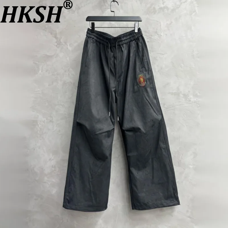 

HKSH Autumn New Men Tide Dark Wax Coated Cargo Pants Trendy Versatile Casual Cargo Pants Vibe Fashion Techwear Wide-Leg HK14870