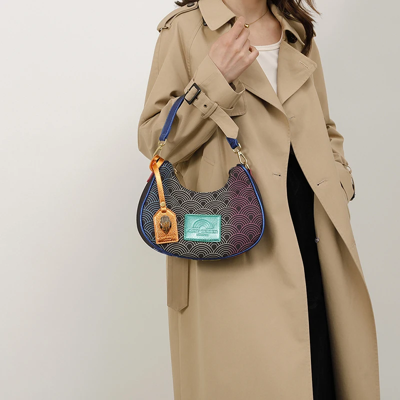 

Unique Stylish Solid Color Shopper Tote Bag Featuring Crossbody Function And Minimalist Trendy Look