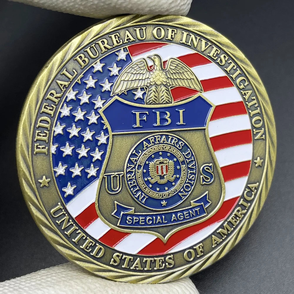 

US FBI Special Agent Challenge Coin Collectibles ST. Michael Protecting Badge Honorary Medal Retro Bronze Coin Souvenir