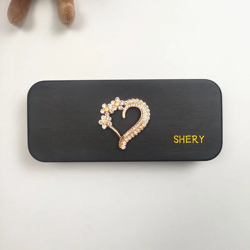 مجموعة مع الماس الحب نمط المرأة الصلب الجلود المحمولة نظارات القراءة الصلبة مربع النظارات حالة النظارات حالات فتاة هدية