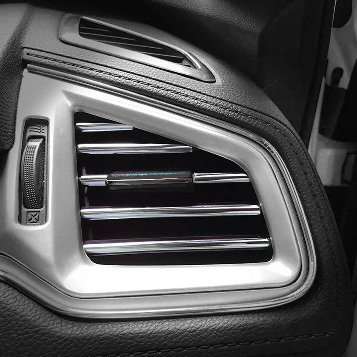 

20Pcs Car Air Conditioner Decoration Strip U-Shaped Vent Trim for Interior Car Trim Molding Upgrade Decorative Outlet Grill