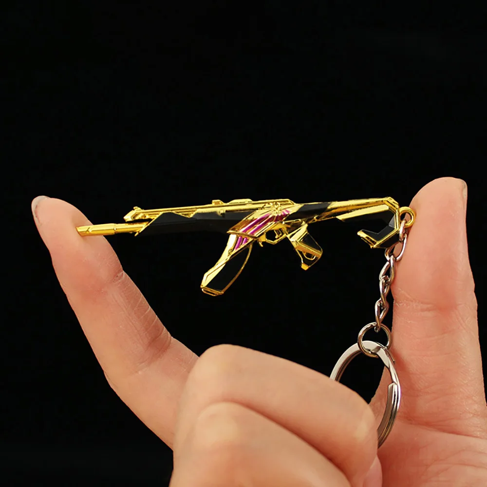 Valorant Weapon Champion 2023 Vandal Plate Keychain 8cm Game Peripheral Metal Weapon Model Accessories Keychains llaveros Gifts