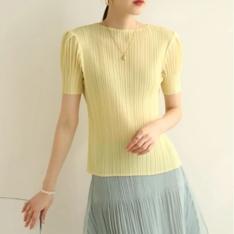 GGHK 미야케 2023 여름 단색 심플 플리츠 패션 심플 캐주얼 슬림 여성 티셔츠, 니치 에스테틱 의류, 신제품 