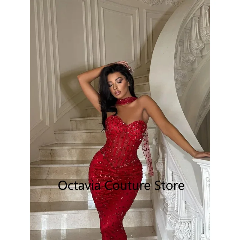 فستان حورية البحر الأحمر المخصص بأحجار الراين للحفلات الراقصة ورقبة رسن بطول الأرض من vestidos de noche فاخر بدون أكمام للسهرات الرسمية