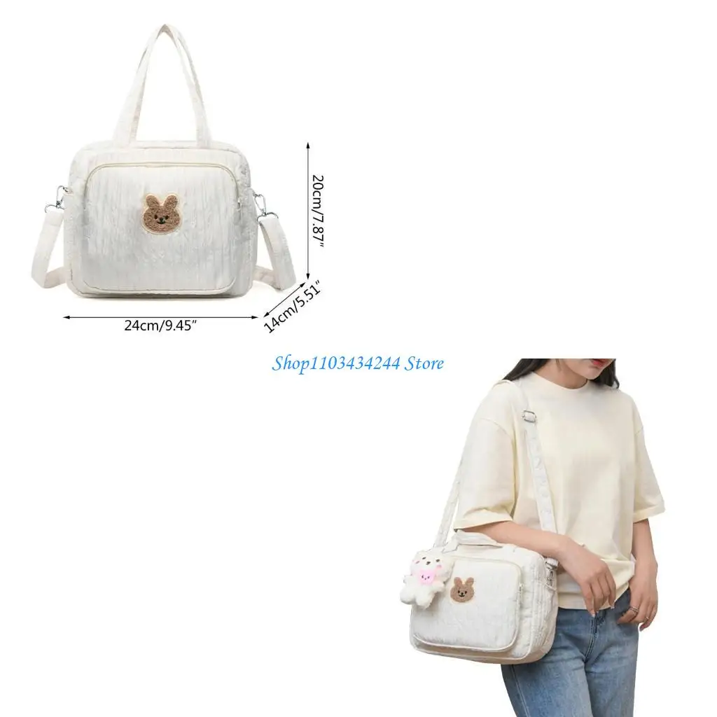 Ładny wzór torby na pieluchy. Przenośna torebka. Torba na ramię z paskiem na ramię