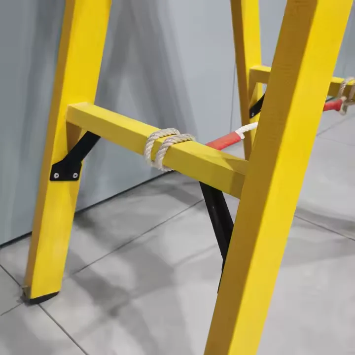 Opvouwbare antislip geïsoleerde glasvezel trapladder