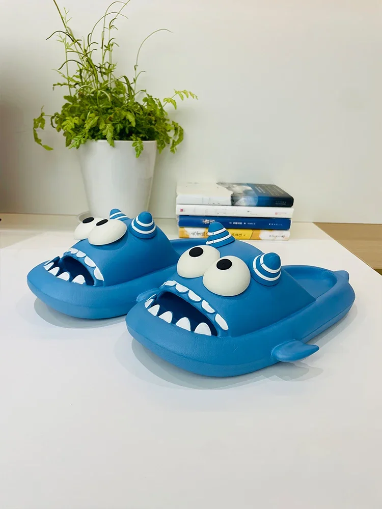 ZUOFU Unisex 3D Cartoon Monster EVA-Slipper für Frühling und Sommer, rutschfest, leicht, für drinnen und draußen, Badezimmer, Hausschuhe – Detail 6