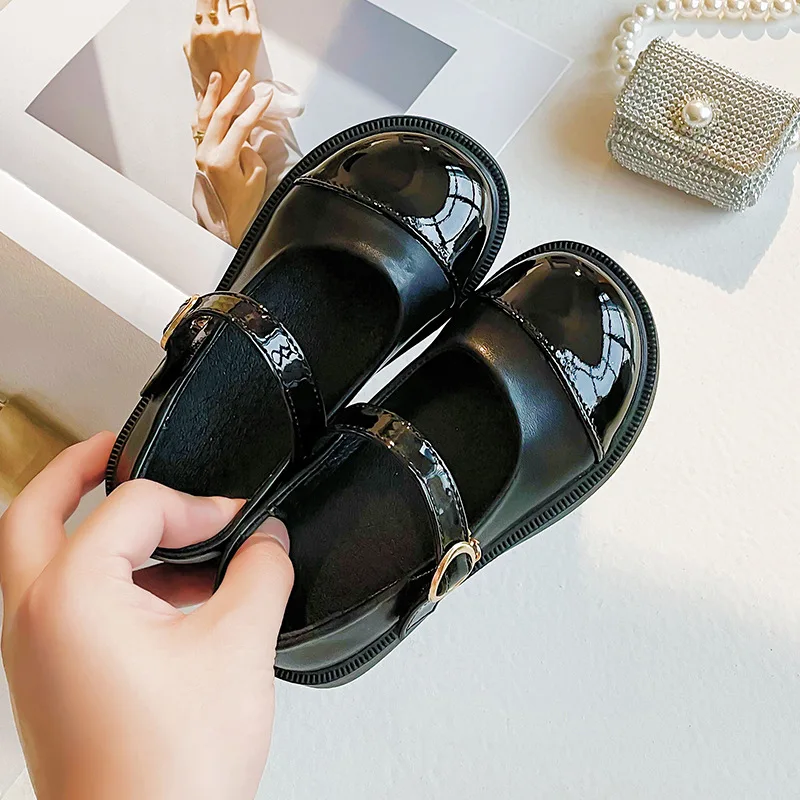 Little Princess Leather Shoes Girls Pendant Design Single Shoes Baby School Flats Children Retro Performance Leather Shoes