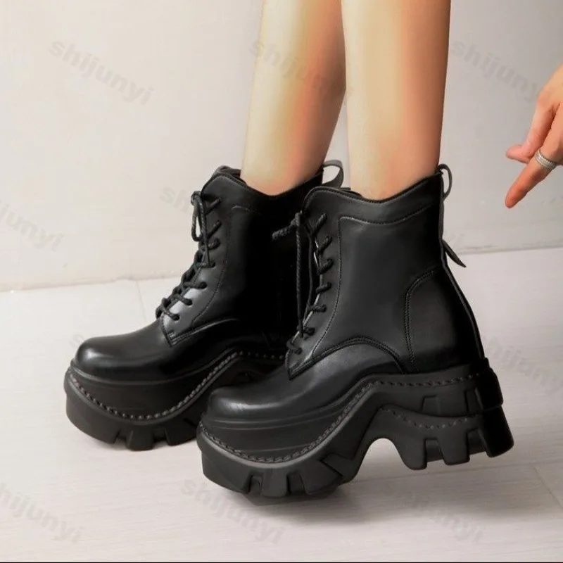 

Высокие короткие ботинки с высоким берцем на шнуровке в британском стиле для женщин, осень 2023, новые модные универсальные удобные повседневные ботильоны