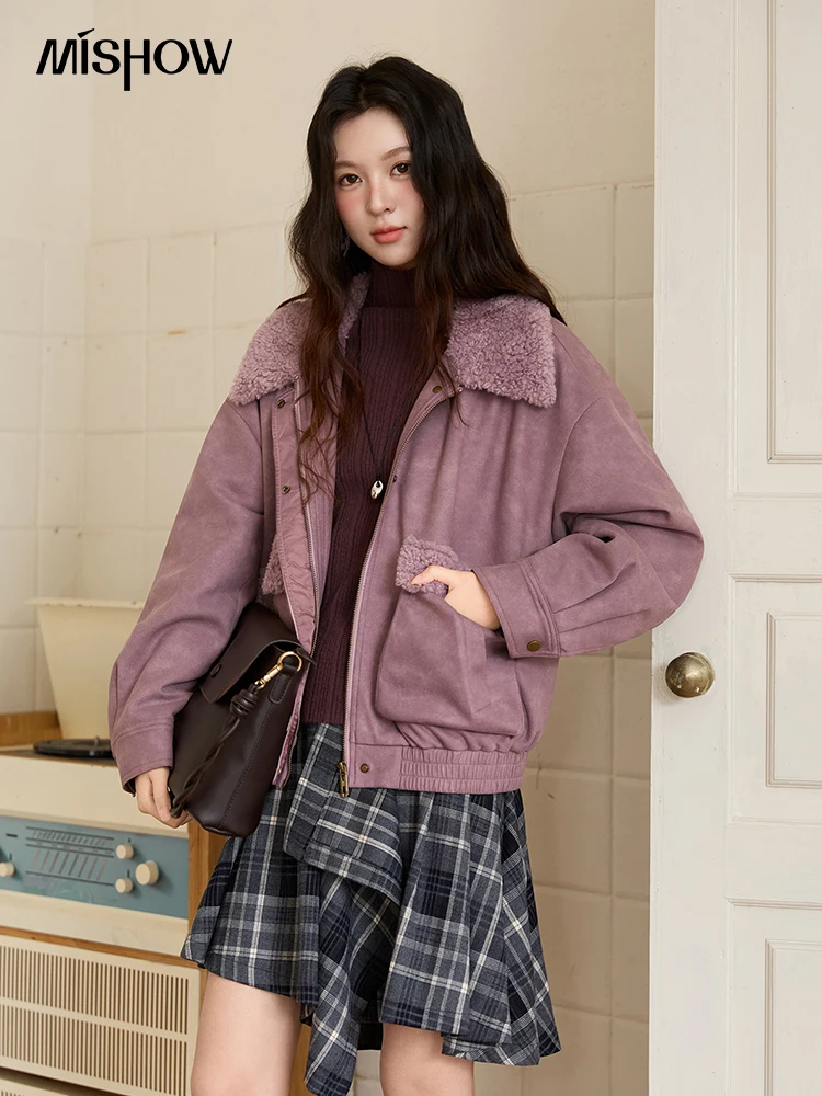 

MISHOW фиолетовая куртка для женщин, новинка зимы 2025, ретро плюшевая строчка, кожаный воротник-стойка, теплая толстая замшевая куртка MXE88W0884