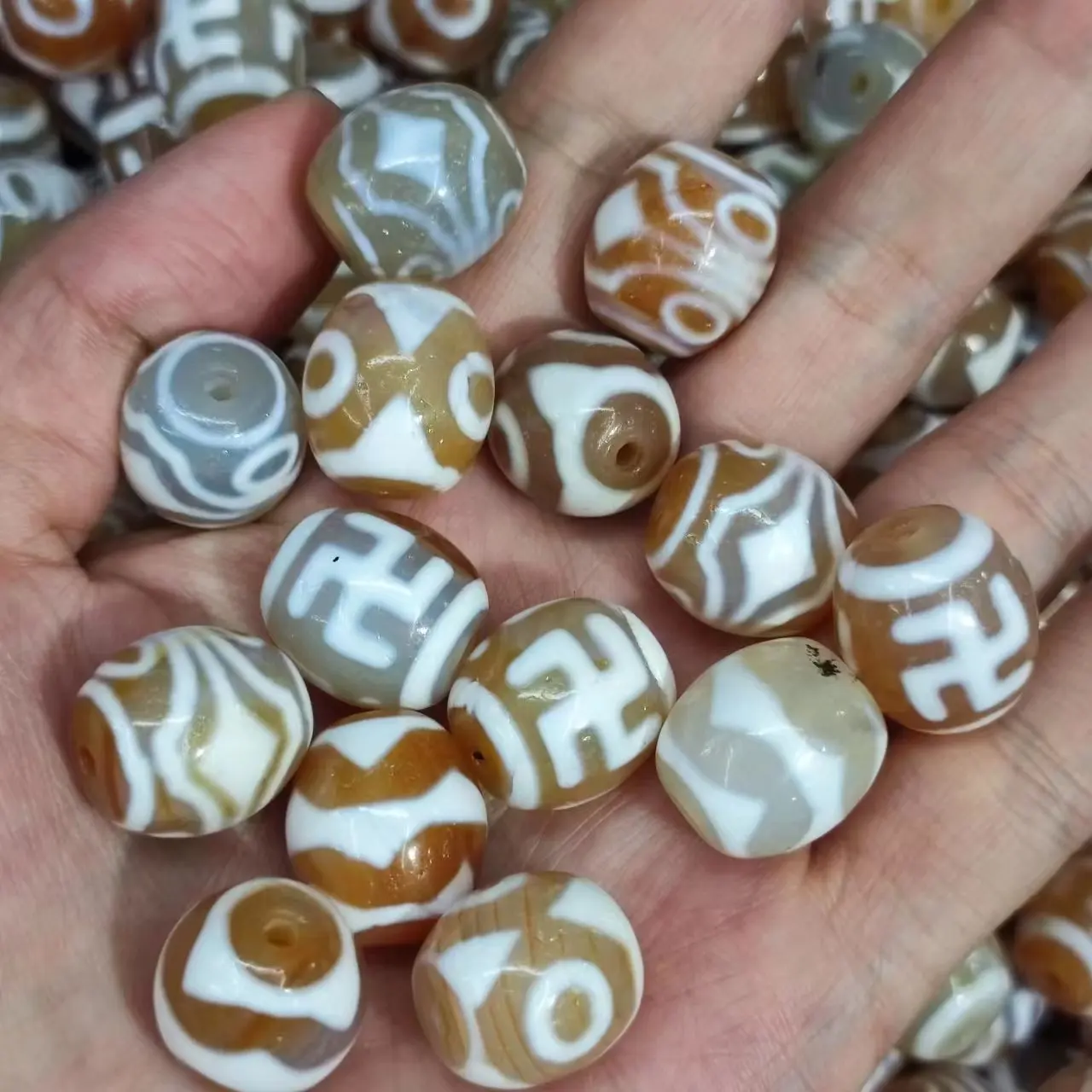 10pcs/lot natural multi-pattern old agate dalo dzi Light pinkish-orange Weathering lines Loose beads wholesale Accessories diy