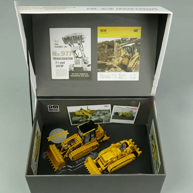 DM Diecast 1:50 Scale CAT977D 963K Bulldozer Forklift Engineering Vehicle Set Alloy Model 85559 Collection Souvenir Display