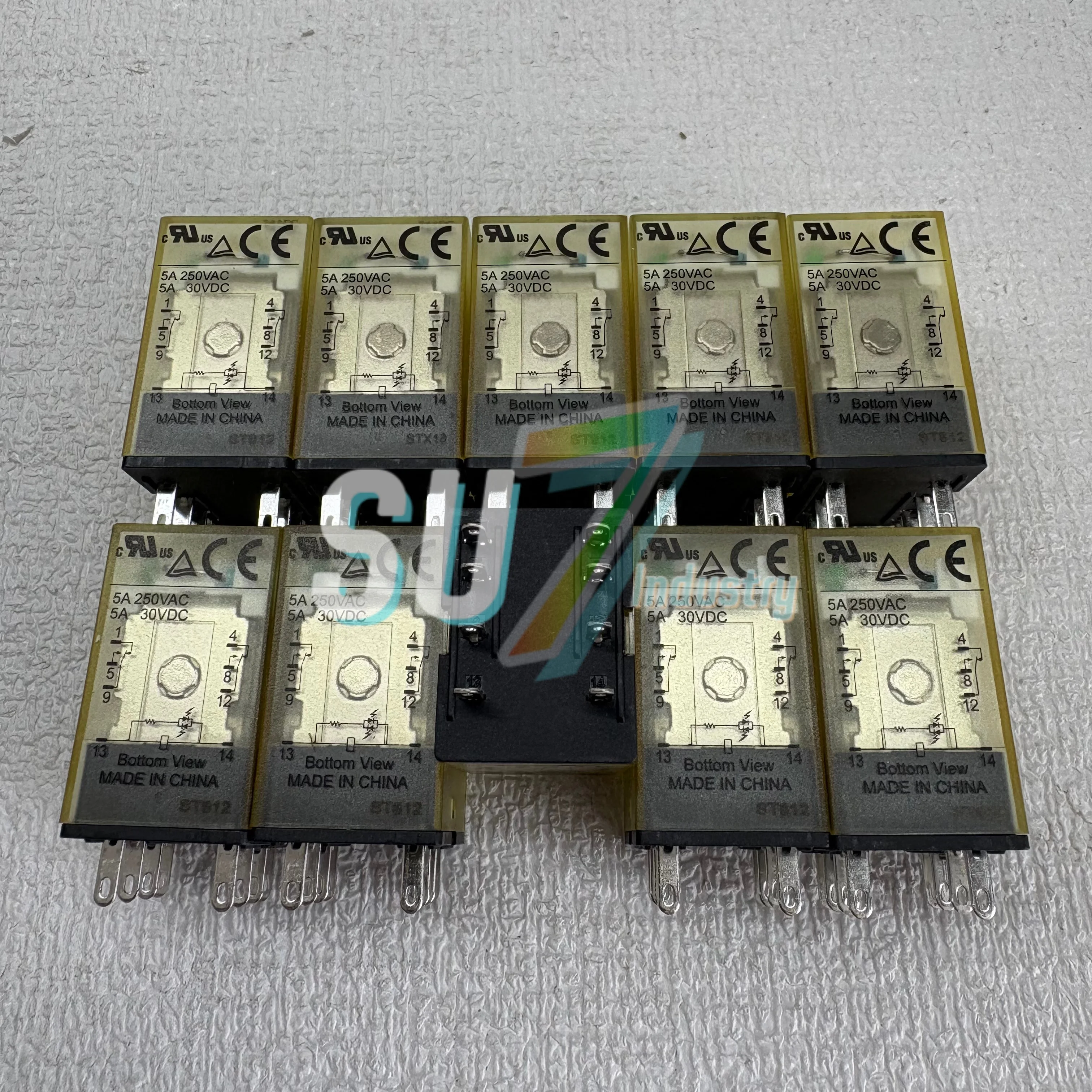 

Реле RN2S-NL-D24 100% НОВЫЕ 10 шт.