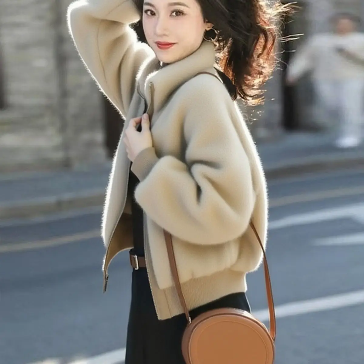Women Fuzzy Fleece Jacket Stand Collar Full Zip‑Up Loose Solid Color Warm Short Coat Side Pockets Casual Autumn Winter Outerwear