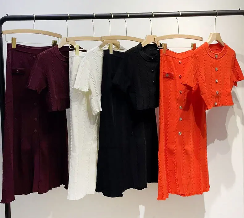Nuovo abito bianco a due pezzi da donna con cardigan con tasca a maniche corte e collo rotondo o gonna di media lunghezza