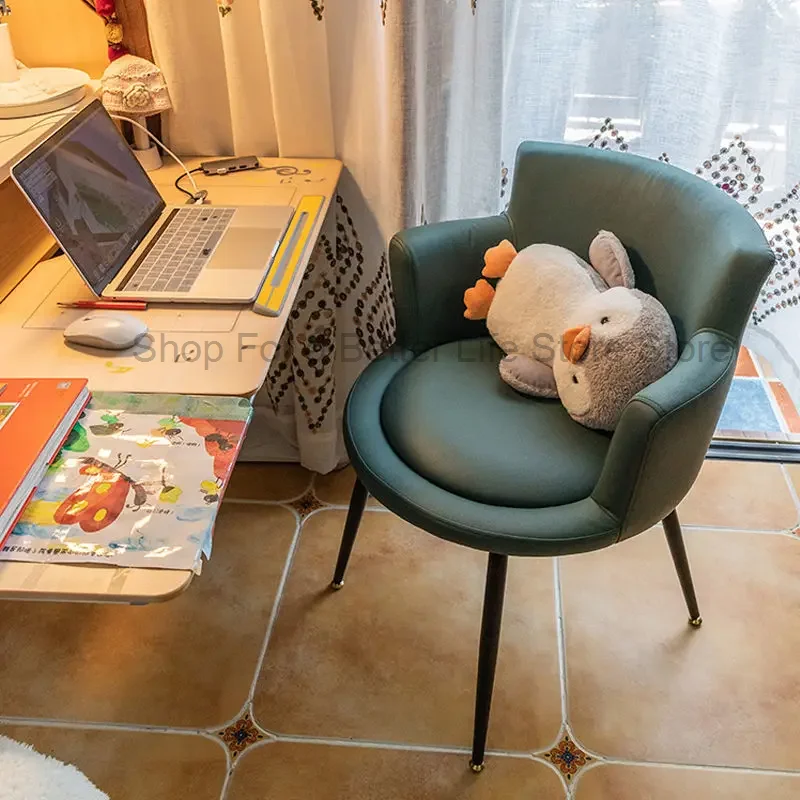 كرسي كمبيوتر لغرفة النوم، كرسي مكياج نسائي بسيط ومريح، مكتب ترفيهي، كرسي دوار للتعلم، كرسي خلفي كسول للمنزل