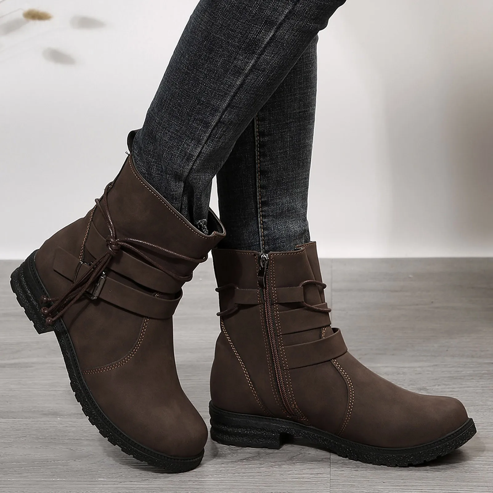 Buckle Belt Decor Zipper Side Faux Suede Combat Boots 2023 New Women Boots Large Size Fashion Casual Comfort Female Booties