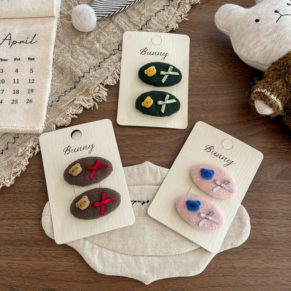 

2pcs/lot Cute Cartoon Bear Hair Clips Fabric Oval Hairpin Baby Girl Bangs Side Clip Hairpin Children's Hair Accessories Headwear