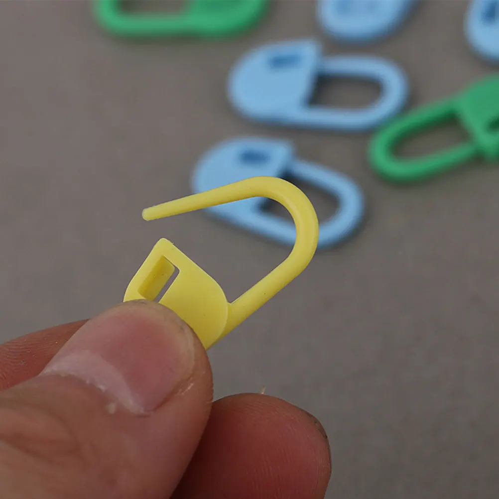 

200pcs Locking Stitch Markers For Knitting Crochet Durable Hook Design Diy Craft Large Quantity Random Color Perfect For Pattern