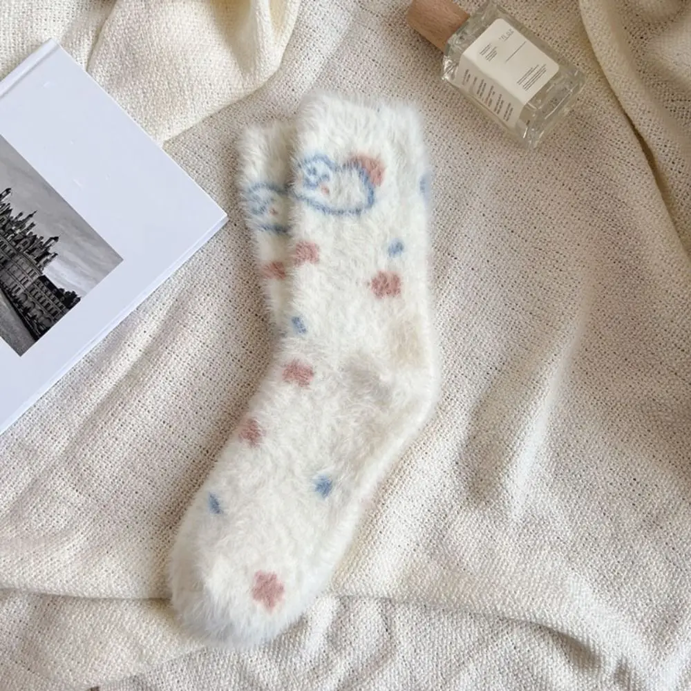 5 أزواج من جوارب فرو المنك الكرتونية اللطيفة، جوارب قطيفة ناعمة وناعمة، جوارب نوم مضحكة للنساء والفتيات