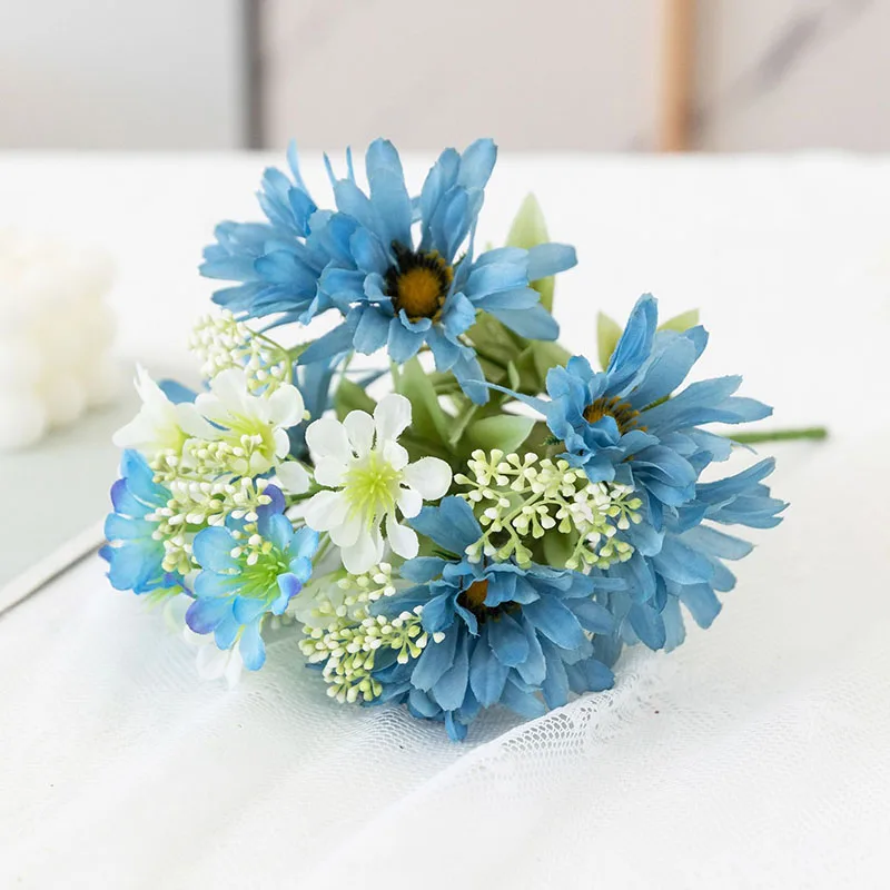 

17 Hheads Of Small Blue Daisies Simulated Flowers Wedding Bouquet Korean Chamomile Household Flower Arrangement Garden Decor