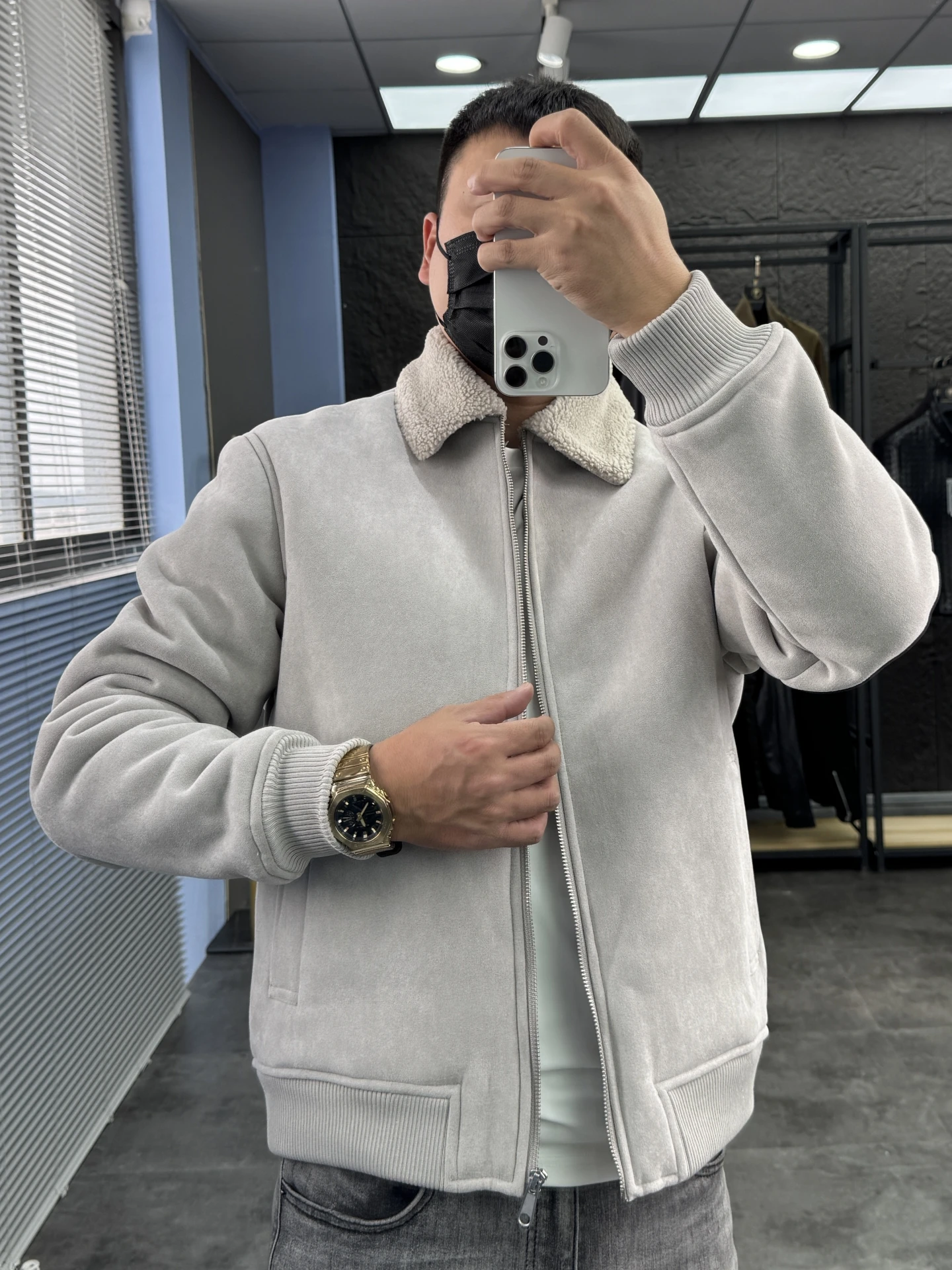 

Svip Мужская повседневная замшевая куртка Thiened с воротником из меха ягненка, удобное теплое пальто для отдыха, длинное свечение с воротником-стойкой...