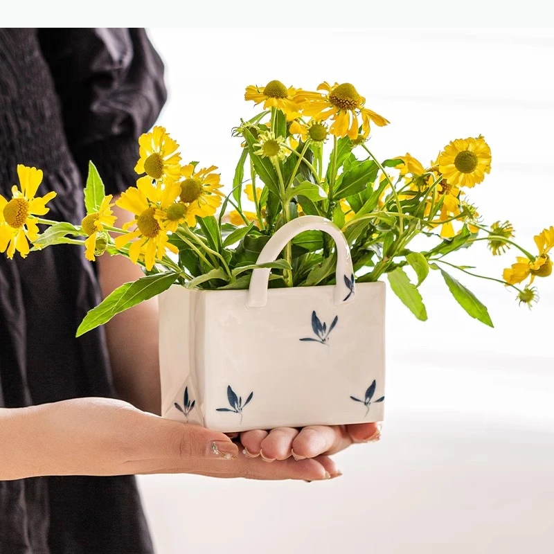 Hand Drawn Orchid Ceramic Handbag Vase Desktop Flower Arrangement Ware Hydroponic Vase Living Room Aesthetic Decoration