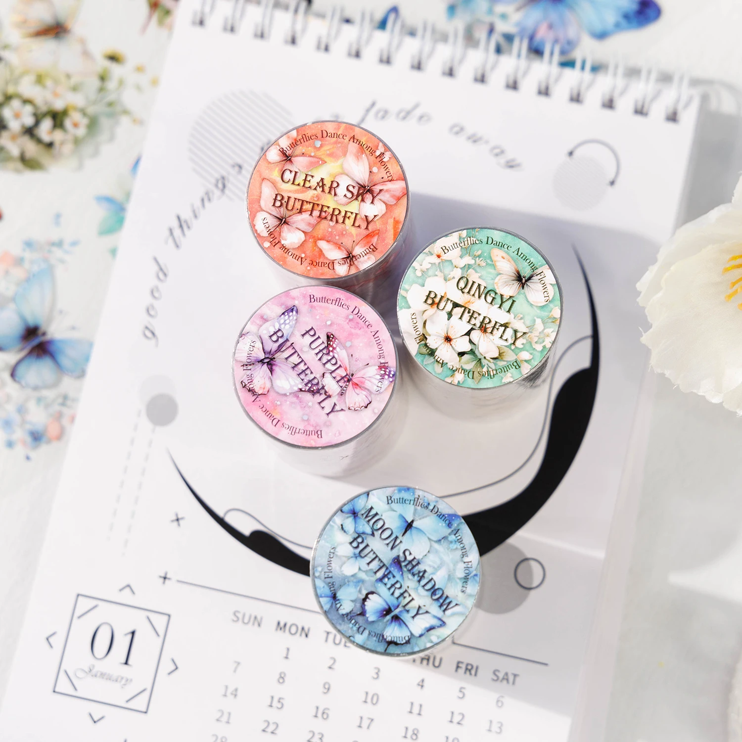 

Набор из 4 рулонов - лента для домашних животных из золотой фольги с тематикой бабочки - водонепроницаемая, самоклеящаяся, золотая фольга, без высечки - подходит для фона журналов Bullet Journal, футляров для телефонов своими руками, чашек, планиров, рамк