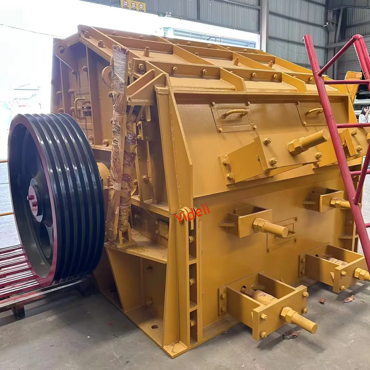 كسارة فكية صغيرة محمولة مقاس 150 × 250 |   كسارة الحجر/الخامش الصغيرة بأسعار تنافسية للتعدين والبناء