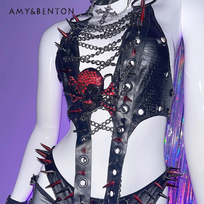 

Original Y2K Sweet Cool Hot Girl Women's Clothing European American Black Sexy Chain Rock Punk Short Skirt 3-piece Set Ladies