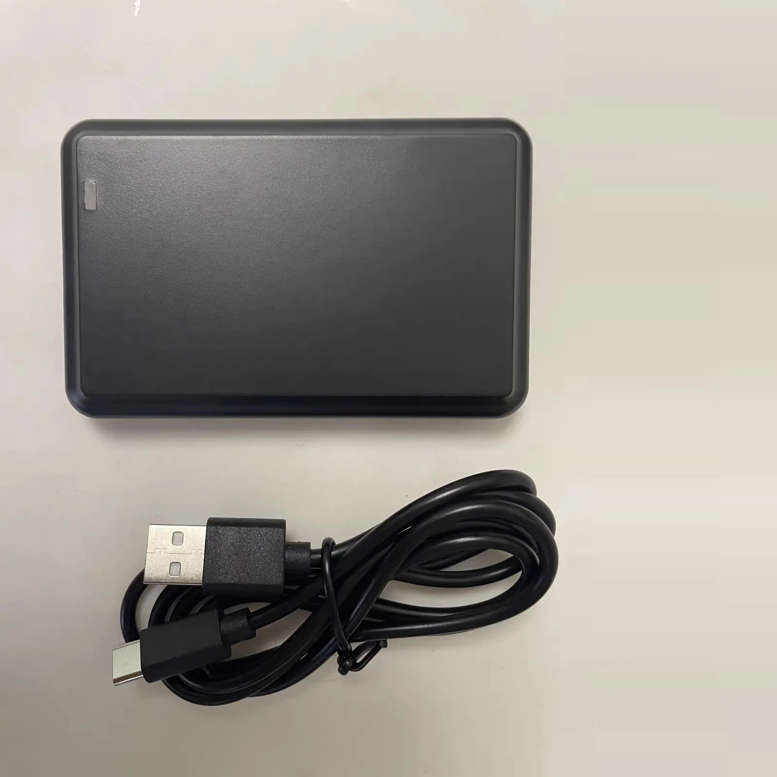 Desktop UHF RFID Reader 860-960MHz ISO18000 6C EPC GEN2 Tag Read Write With SDK