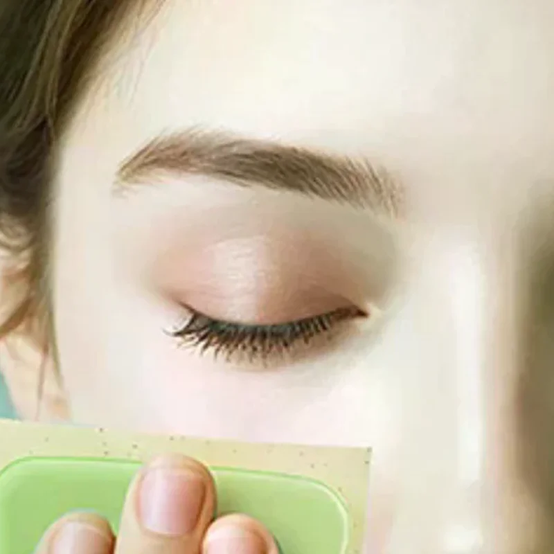 100 Sheets/Box Oil-Absorbing Paper With Mirror & Puff Portable Oil-Holding Bamboo Charcoal Paper For Makeup