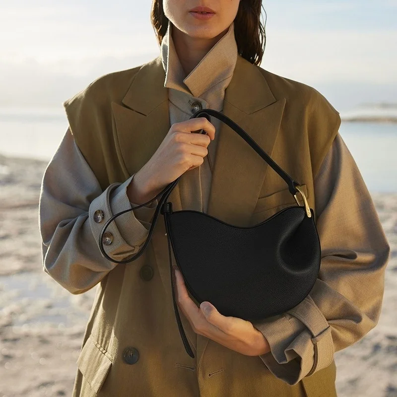 

Crossbody Bag Adjustable Strap Stylish Minimalist Design Chic Versatile Durable Exquisite Hardware Trendy Must Have Popular