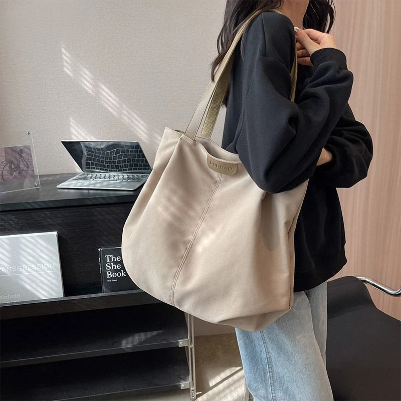 2023 New Japanese and Korean versatile canvas casual tote bag women\'s simple handbag fashion trendy shoulder bag for women