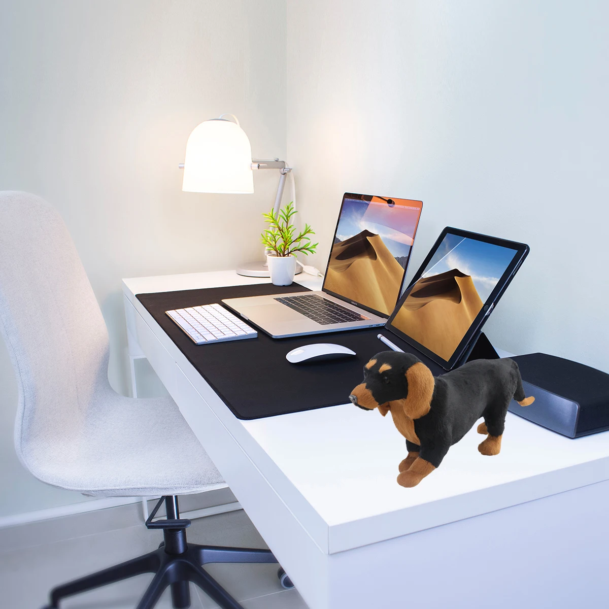 

Dachshund Ornaments Home Decor Creative Dog Adornment Artificial Plastic Special Friendly Craftsmanship Gift