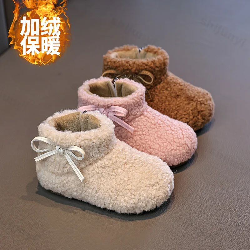 

Детские зимние сапоги, зима 2024, теплые плюшевые сапоги из овечьей шерсти для маленьких девочек, модная пушистая детская повседневная обувь на плоской подошве