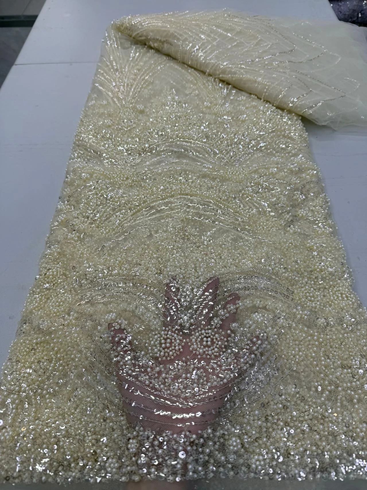 

2026 African Nigerian High-Quality Sequins Tulle Lace Fabric for Prom Dresses Beads Embroidery Sewing Net Cloth 5Yard JY510