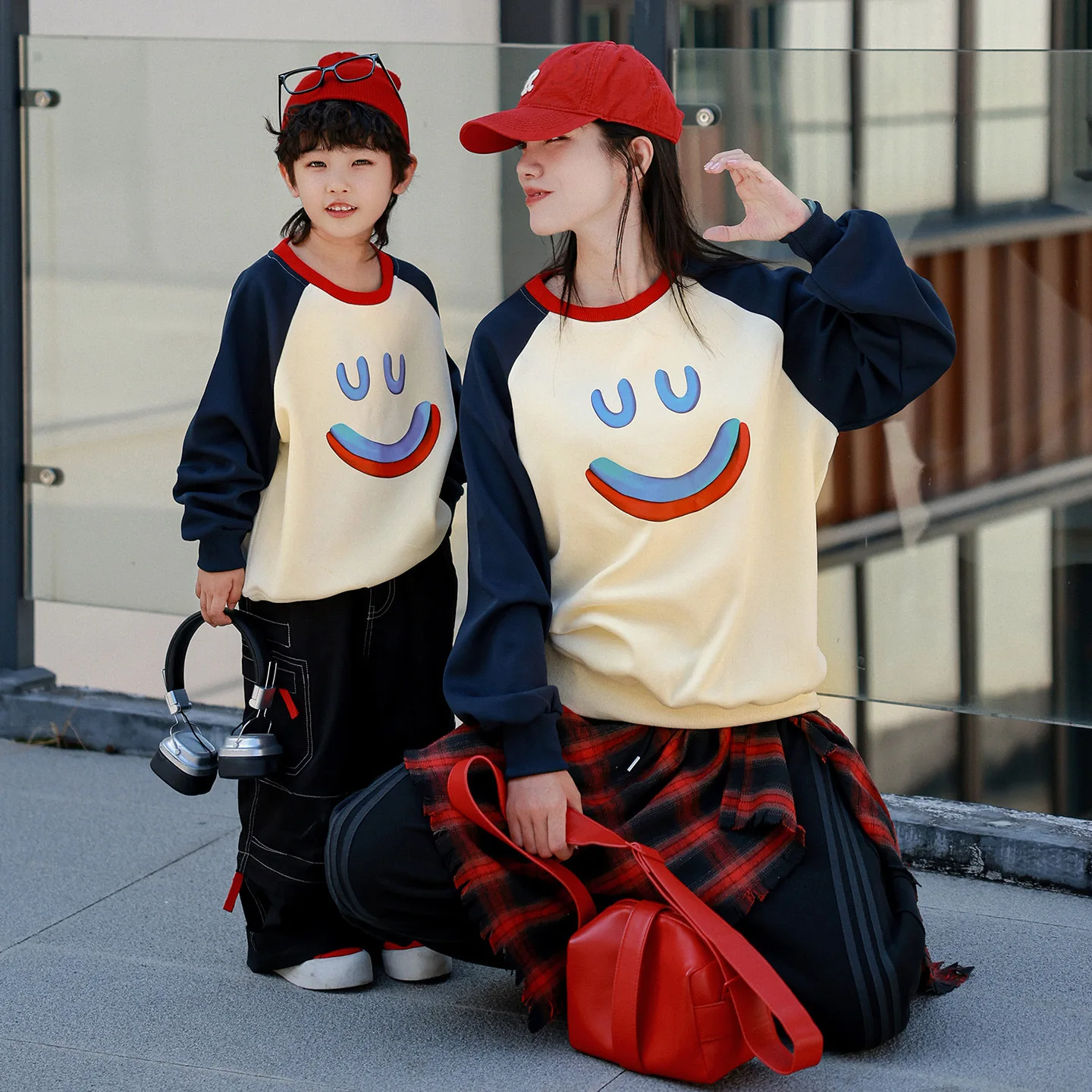

‌2025 Autumn Family Matching Hoodie Print Parent-Child Cartoon Sweatshirt Mom & Daughter Pullover Trendy Unisex Korean Style