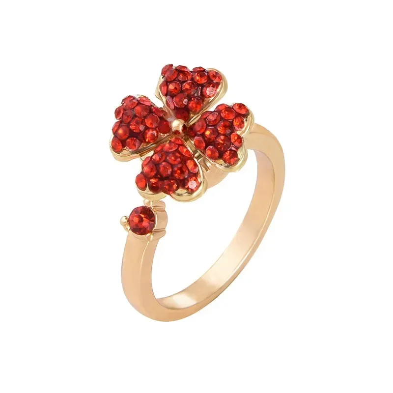 A new four-leaf clover red rotating ring and open ring, for your best friend