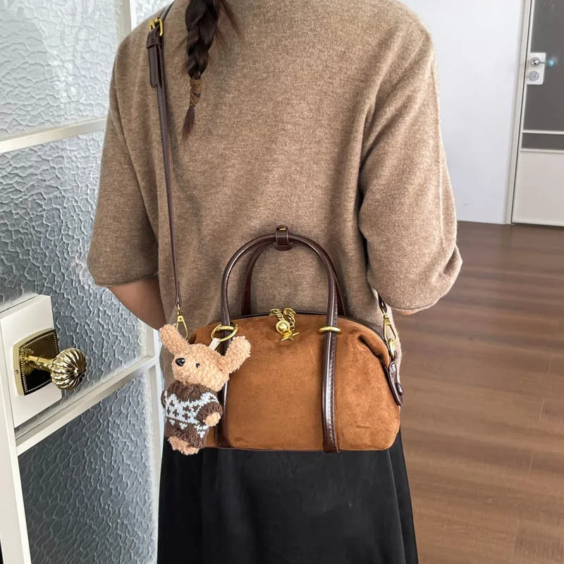 Puppy Doll Cute Pillow Bag Women's Retro Suede Handheld Handheld Crossbody Bag with KnittedDoll Uni Ita Korean City Bag