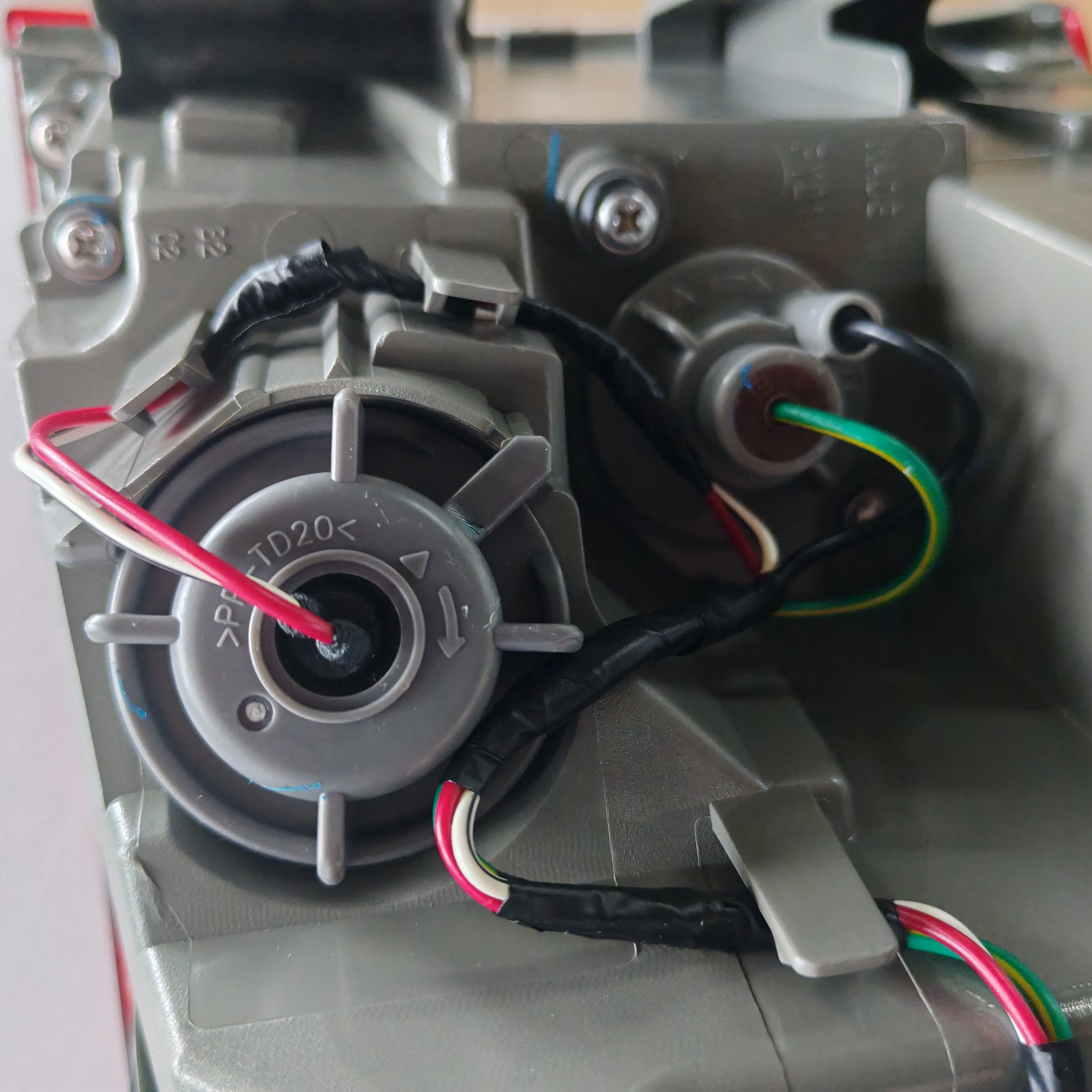 مجموعة الضوء الخلفي الأيسر الأصلي لسيارة فورد ايفرست OEM EB3Z13405C EB3Z 13405 C #6