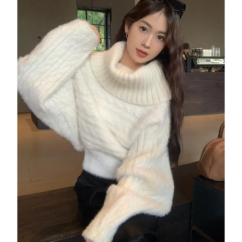 Autumn Winter New Design Sense Loose Slim Sweater Sweater Jacket Short Long Sleeve Tops Twist Pullover Sweater Women Outer Wear