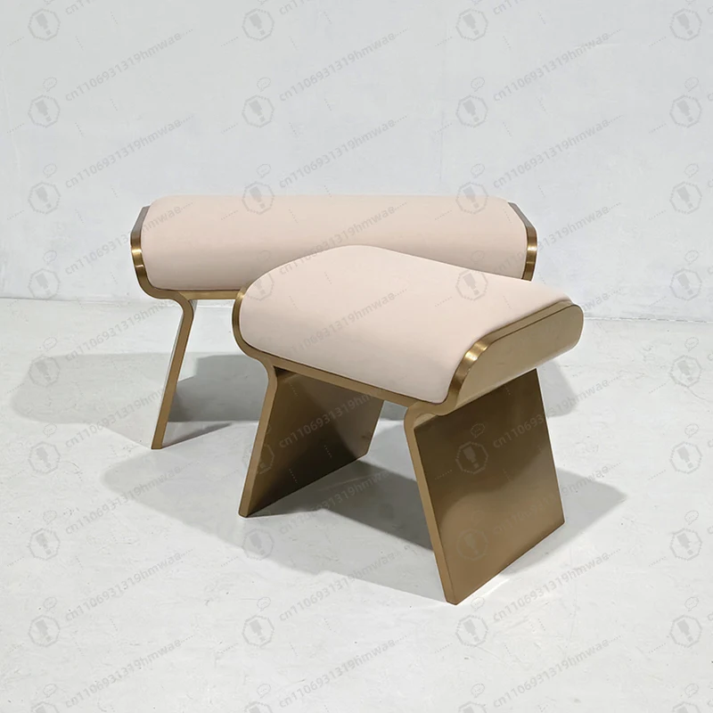 أثاث غرفة نوم راقية بجانب السرير، مقعد على الطراز الحديث لغرفة المعيشة، مقعد أريكة غير رسمي، مقعد منجد من الجلد المقاوم للصدأ