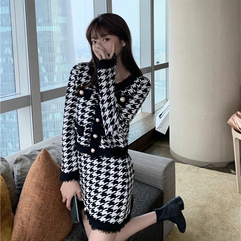 2022 New Two-piece Female New Houndstooth Stitching Short Jacket + Skirt Suit Autumn and Winter Sweater Two-piece Suit