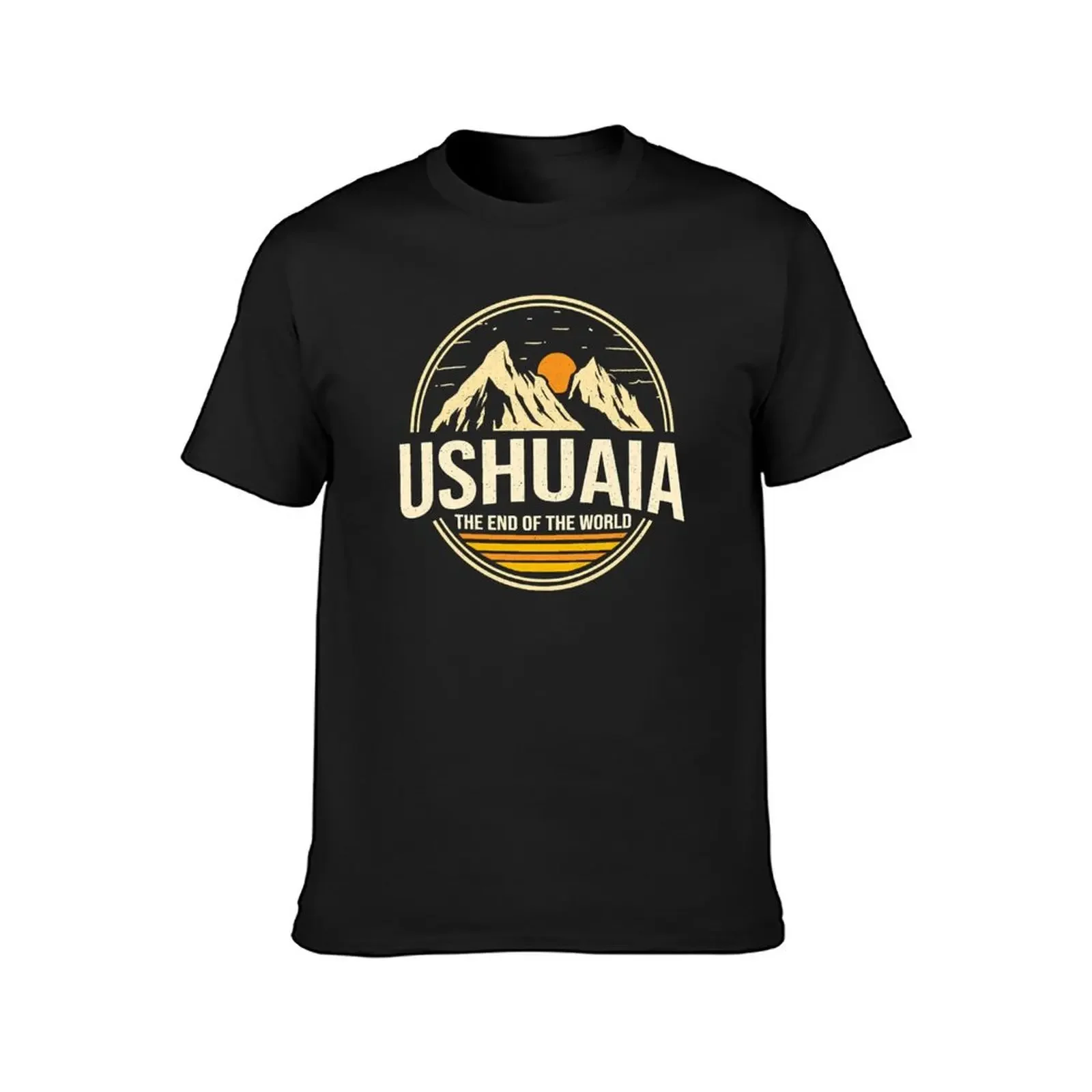 Vintage Ushuaia - Argentina Souvenir - Funny gift T-Shirt vintage graphic tee shirt shirts graphic anime shirts men