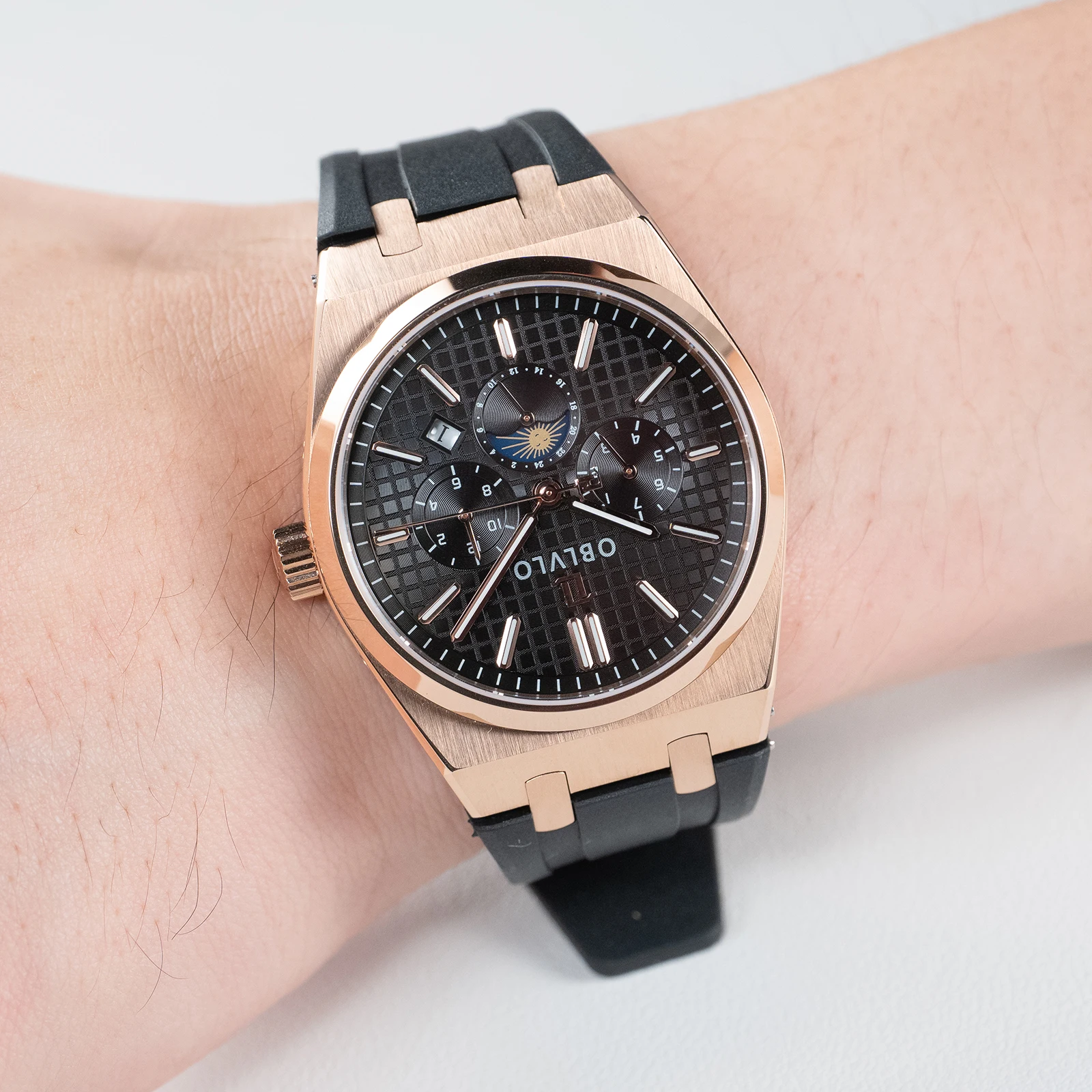 Oblvlo-男性用機械式自動時計、ローズゴールドの輪ゴム、完全なカレンダー、防水スポーツウォッチ、3目、TM-MUT、優れた