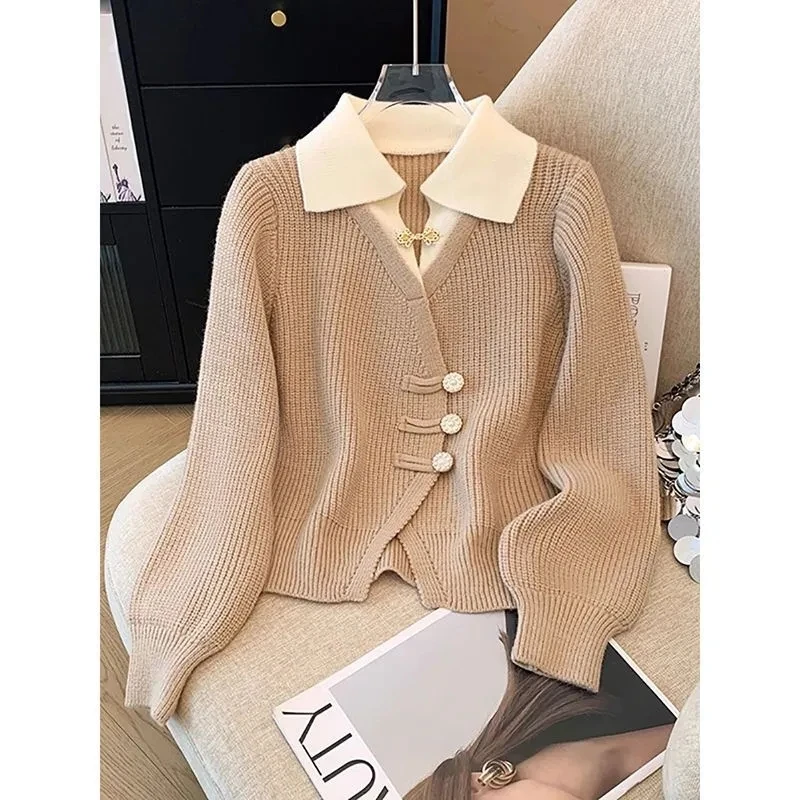 utumn New Design Stitching Fake Two Cardigan Temperament Sweater Knit Top Joker Autumn Winter Comfortable Button Casual Coat