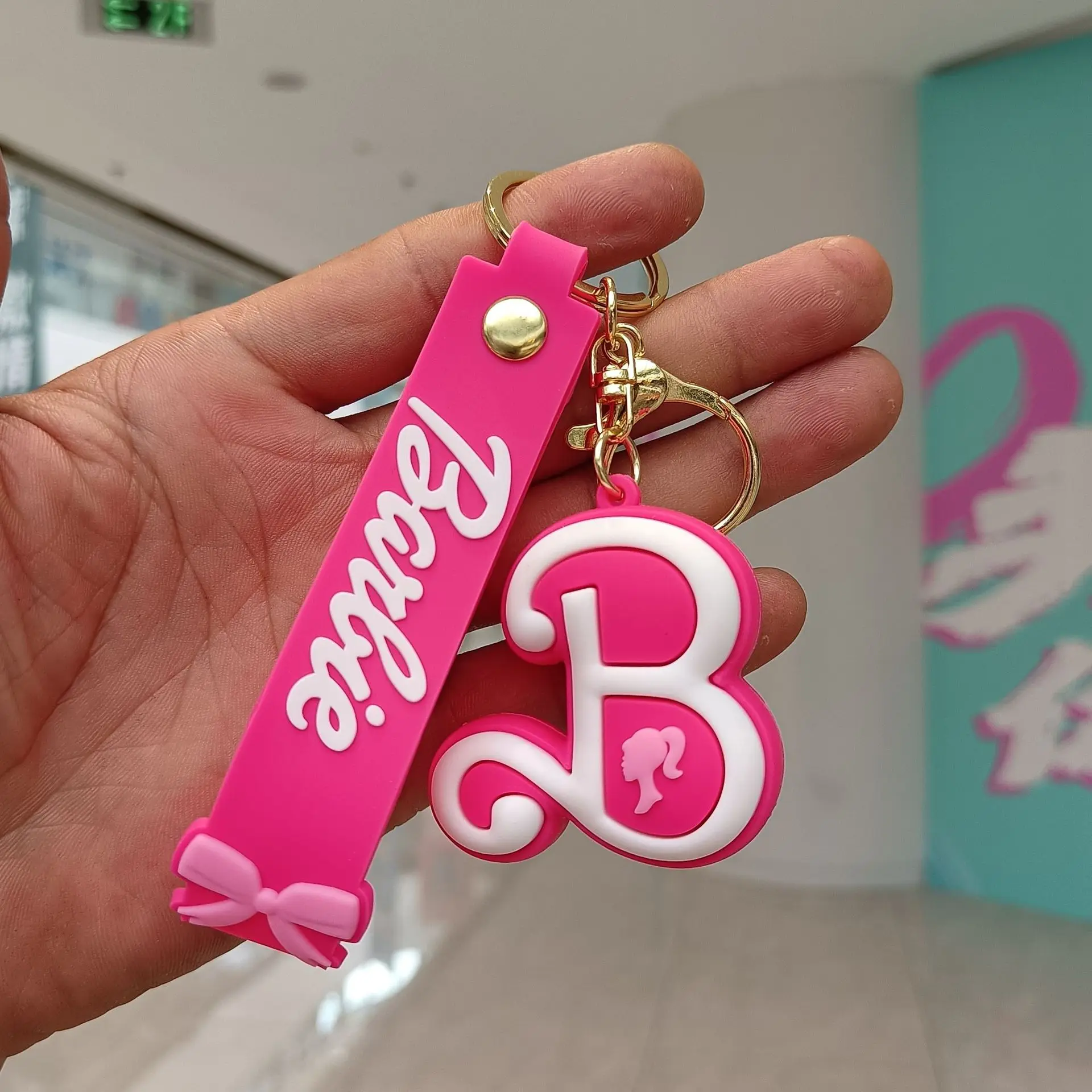 LLavero de Anime con letras rosas de Barbie, monedero de amor de dibujos animados Kawaii Y2k, colgante de llave de coche de Anime, regalo de corazón